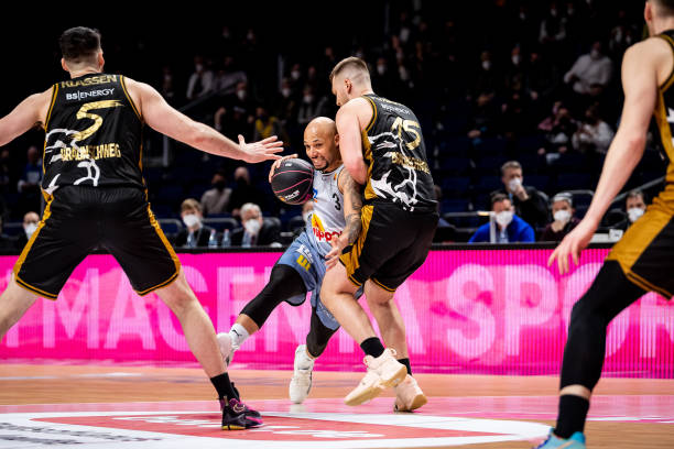 打乱对手防 打乱对手防