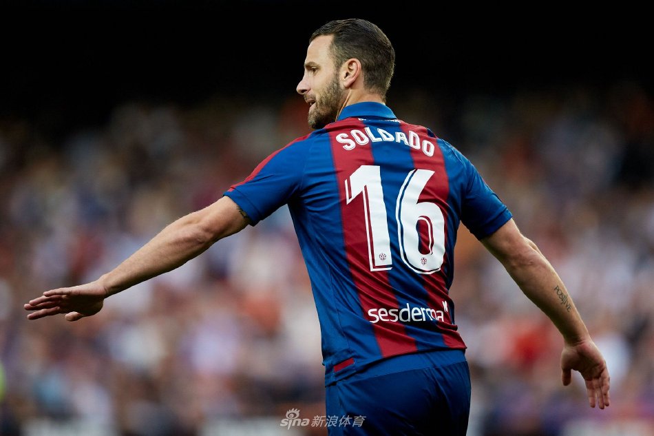 尤其是某位 尤其是某位