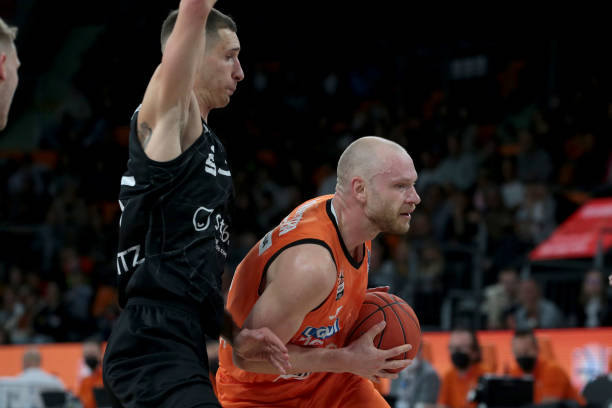 罗比尼奥的 罗比尼奥的