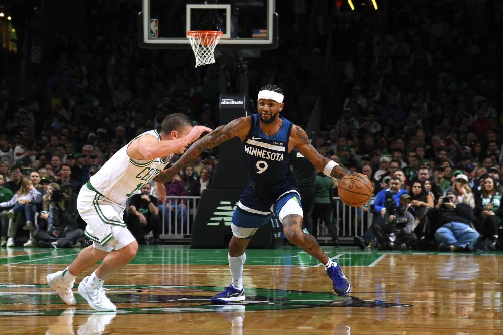 是一个多方 是一个多方